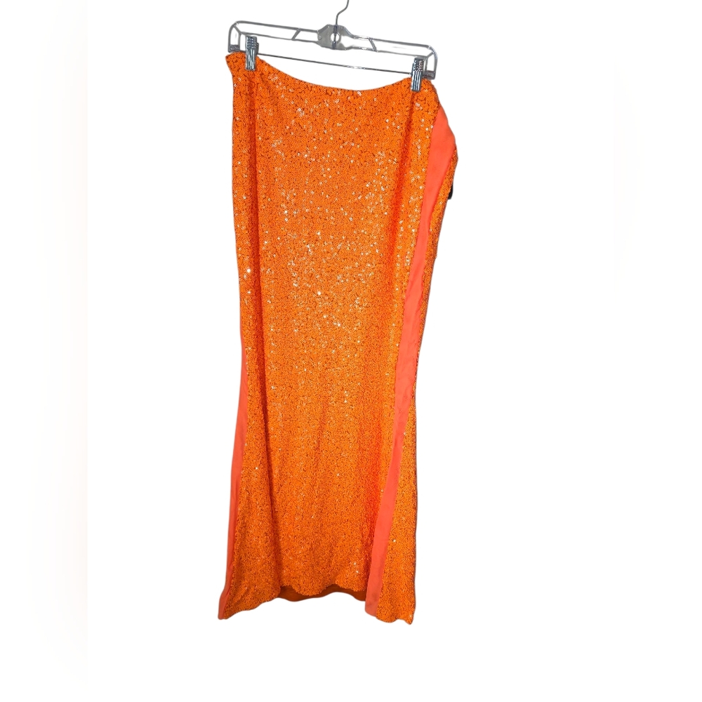 Norma Kamali Vibrant Orange Sequin Full Skirt Taylor Swift Life of a Showgirl - Picture 2 of 9